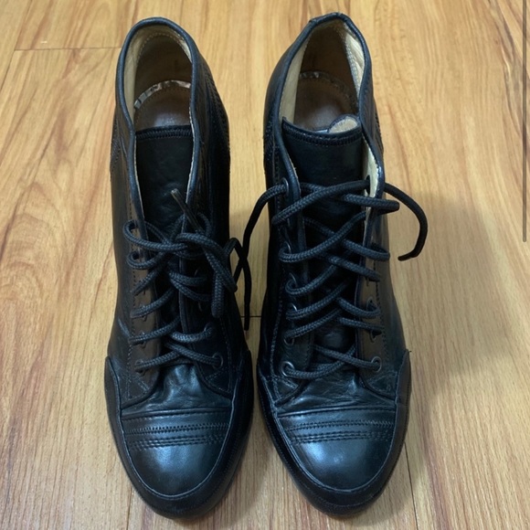 Dries Van Noten Black Lace Up Heeled Booties - Picture 2 of 11